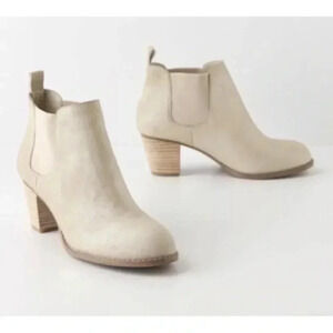 Anthropologie Bellissima Dolce Vita Ankle Boots Booties in Sand Women’s Size 6.5